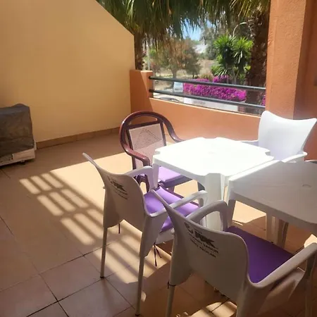 Apartamento Coqueto Con Terraza Y Cerca De La Piscina Comunitaria Y De La Playa! Appartement Playas de Vera