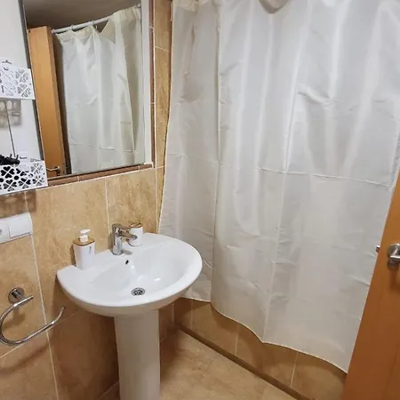 Apartamento Coqueto Con Terraza Y Cerca De La Piscina Comunitaria Y De La Playa! Playas de Vera
