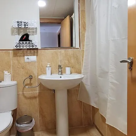 Apartment Apartamento Coqueto Con Terraza Y Cerca De La Piscina Comunitaria Y De La Playa!